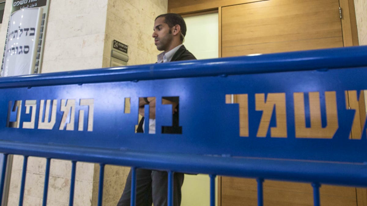 Verdacht/Mord: Investigator's Grueling Hunt for His Daughter's Killer